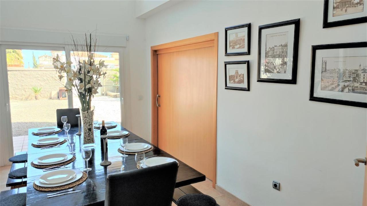 5 Bedrooms Private House 300M From Beach Roquetas de Mar Exterior foto